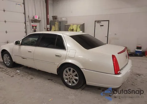 2009 Cadillac Dts 1Sd z USA, uszkodzony, nr VIN 1G6KD57Y79U135121